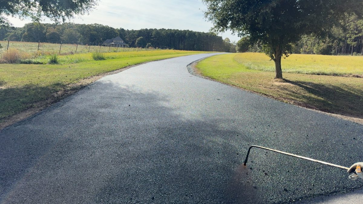 Sealcoating a driveway